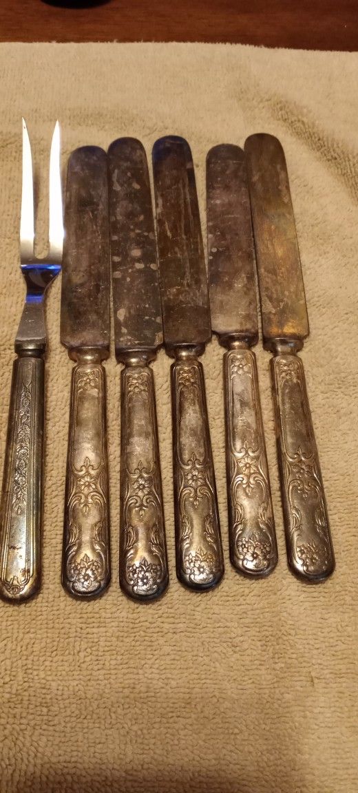 6 misc vintage flatware that can be recycled for beautiful jewelry pieces