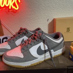 Nike Dunks 
