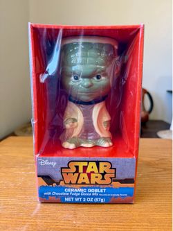 2016 STAR WARS CERAMIC GOBLET  YODA COLLECTIBLE MUG