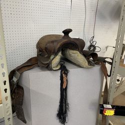 GOOD CONDITION SADDLE 