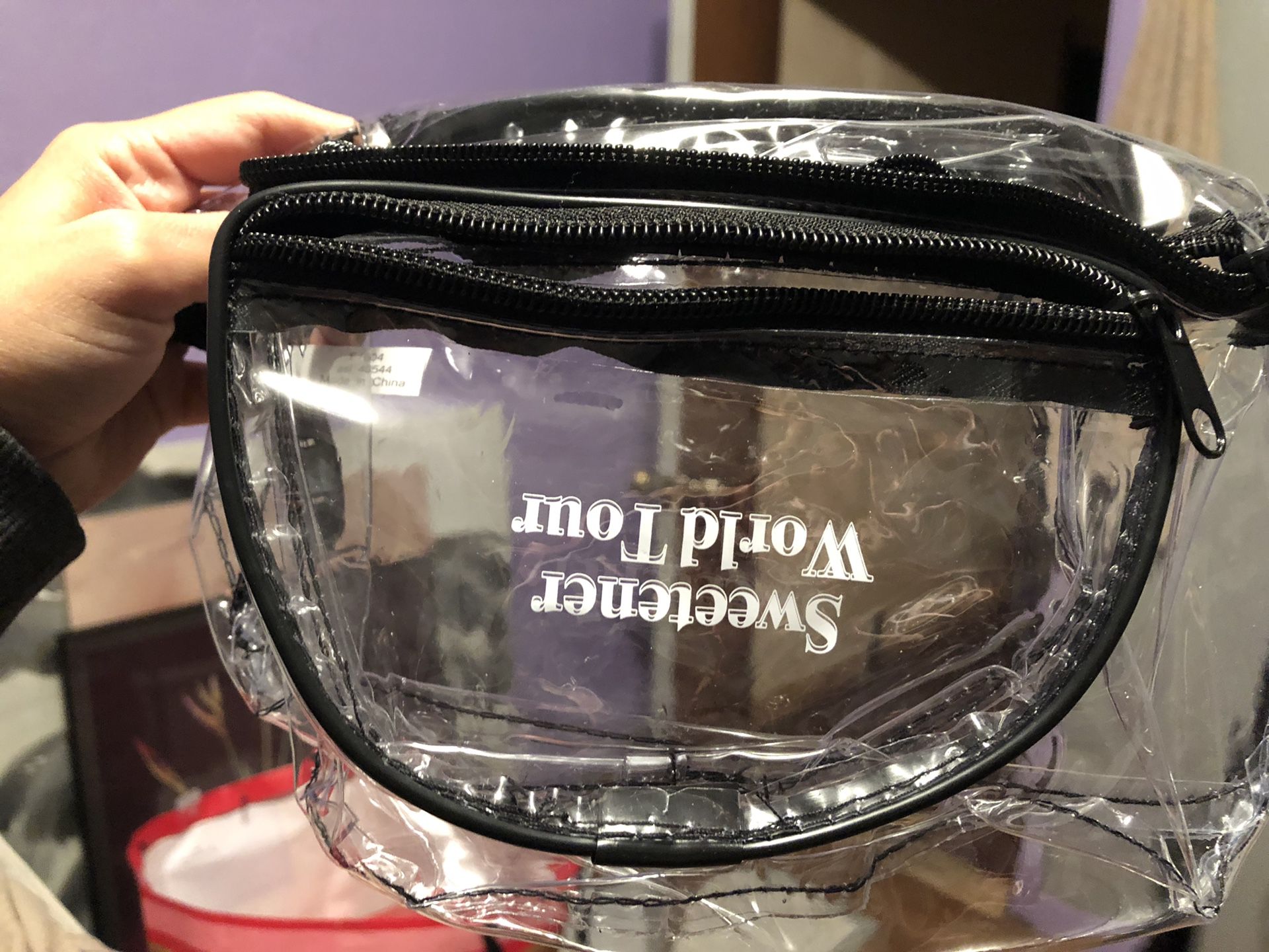 Ariana Grande Clear Fanny Pack for Sale in Coolidge, AZ - OfferUp