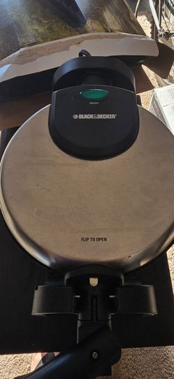 Black and Decker waffle maker