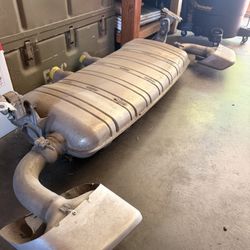 Muffler Porsche Cayenne 2011-2014 OG Stock