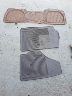 1999 F350 4 DOOR FLOOR MATS USED 