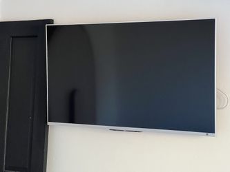 Silver Sony Bravia 55” Tv Excellent Condition Model KDL- 50W700B