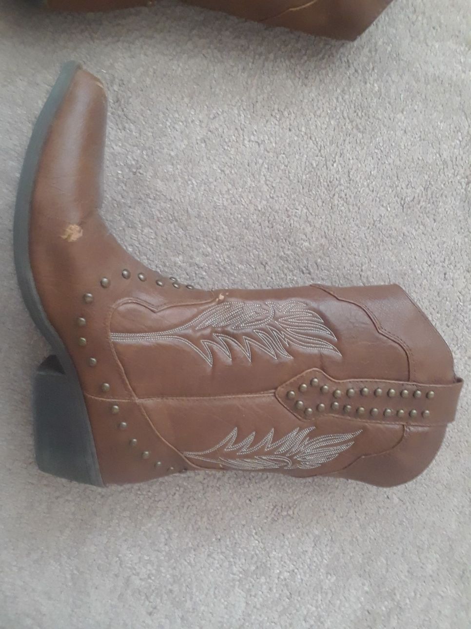 Boots shoes cowboy style brown women's size 8