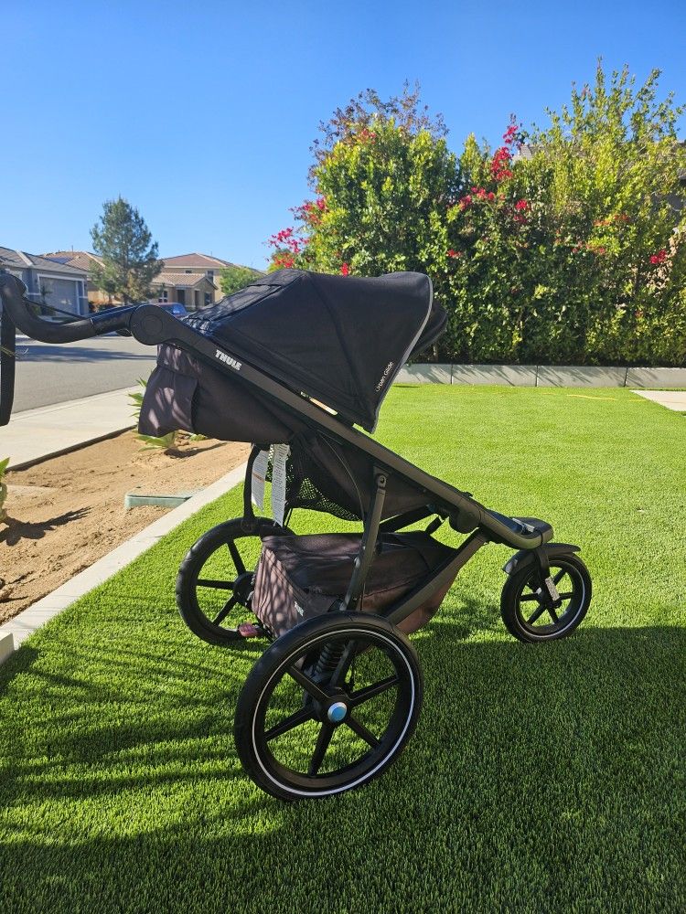 Thule Jogging Stroller