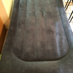 Intex Twin Air bed 