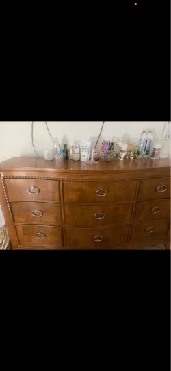 Dresser