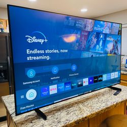 Samsung 43” Smart TV HDR UHD 4k!