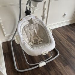 Like-new Graco Duet Connect Baby Swing & Bouncer