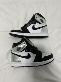 Women’s Jordan 1 High Silver Toe 6.5