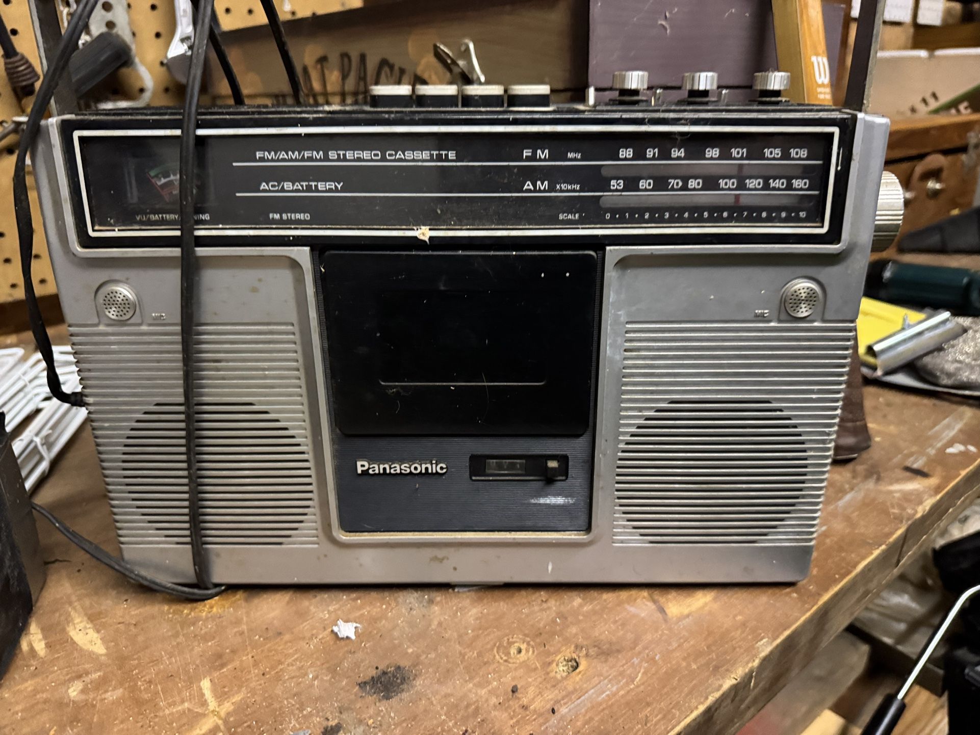 Vintage Panasonic RS-451S AM-FM Stereo Cassette Radio