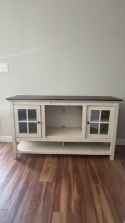 Tv stand
