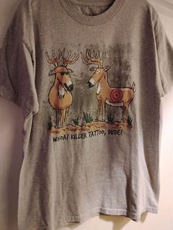 Tee shirt with two deer