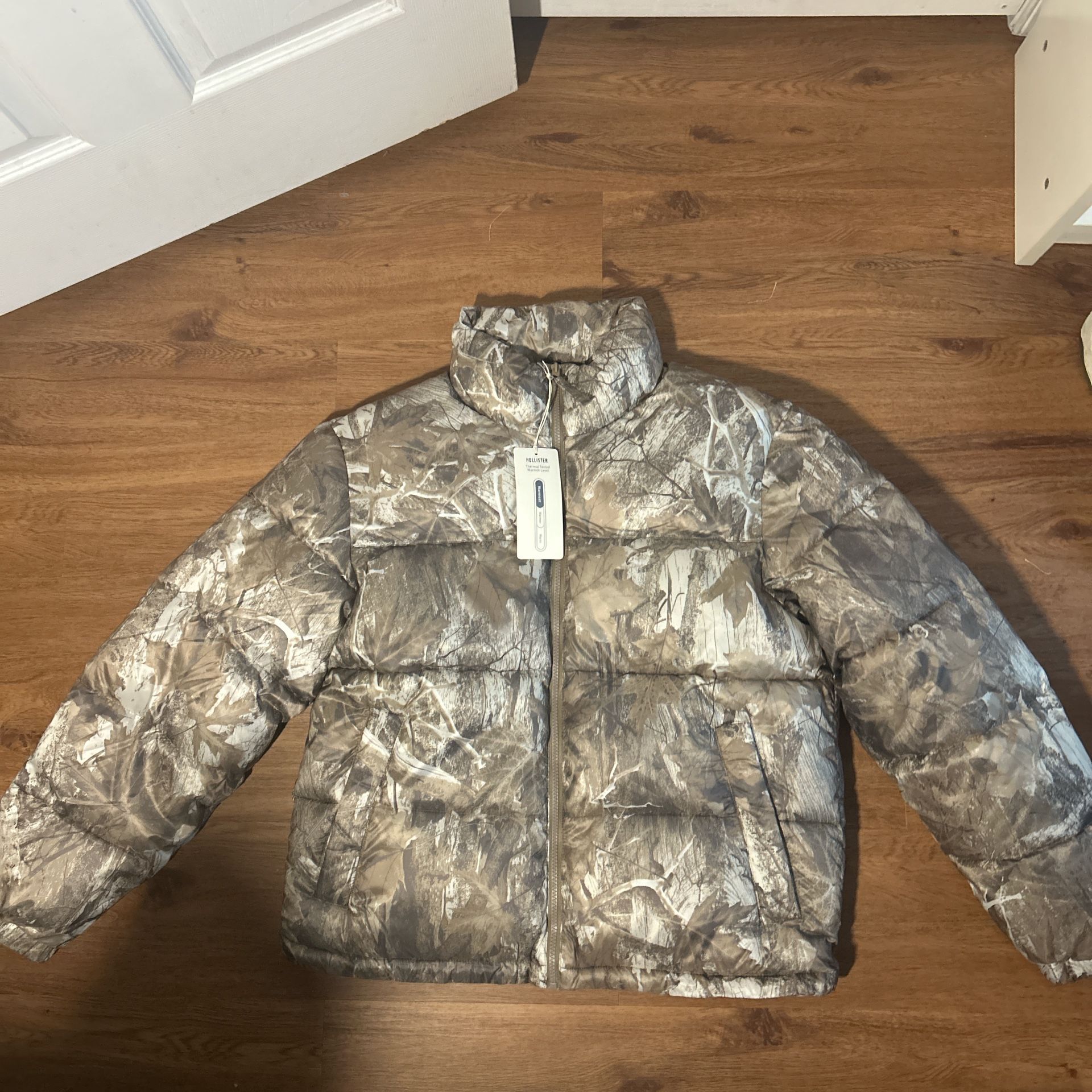 Brand new Hollister Camo Puffer Jacket