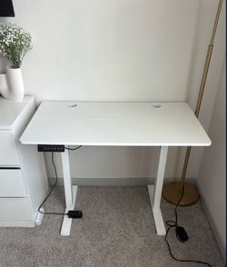 Standing desk