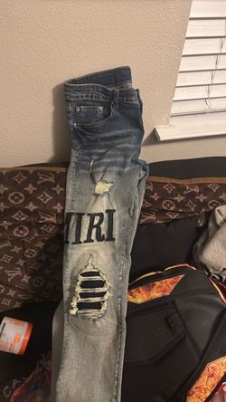 Amiri Distressed Denim Jeans Size 30 Send Offer