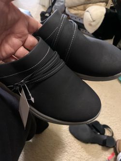 Woman’s casual clogs