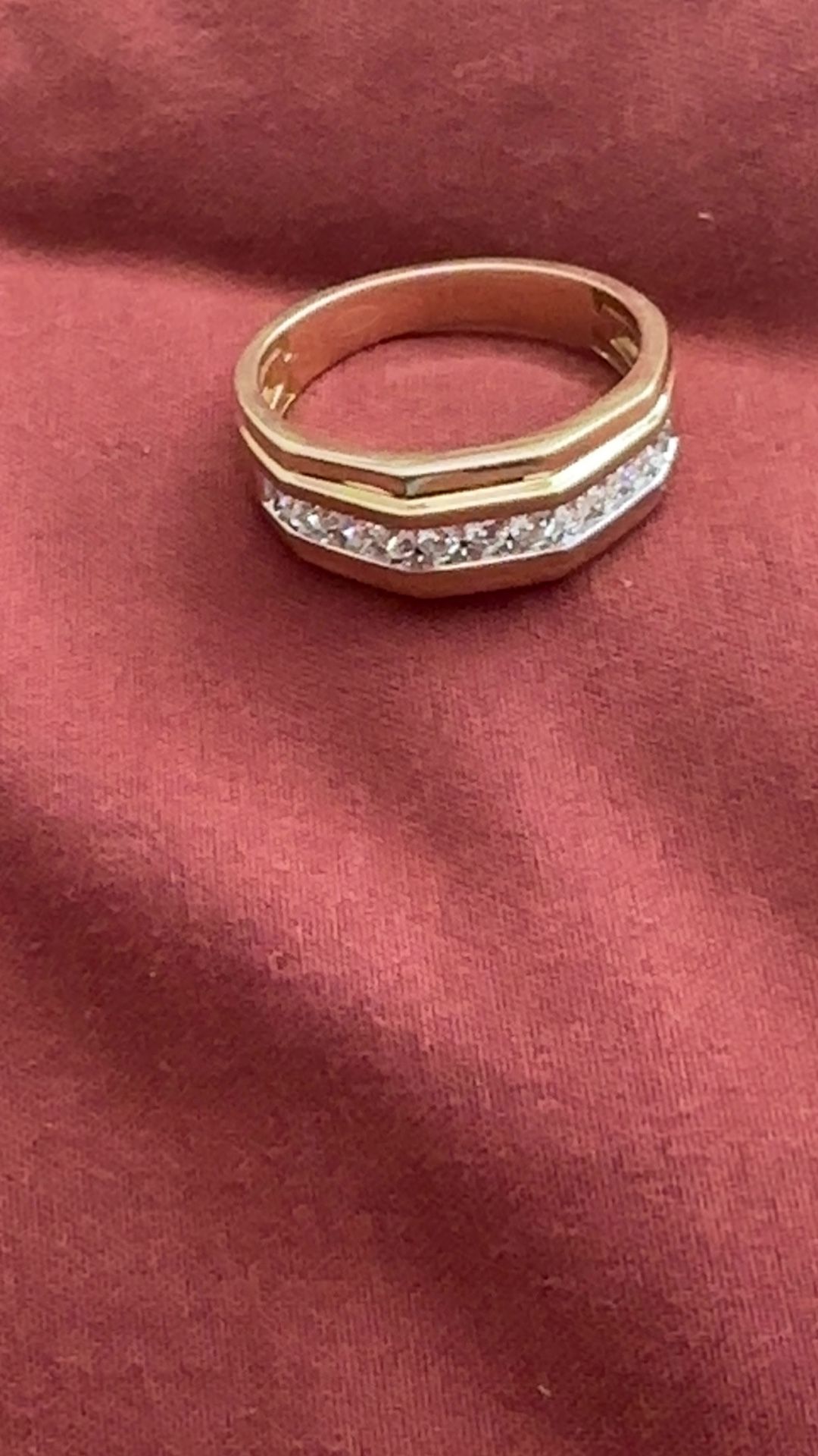 10K Gold Diamond Ring (0.25 Ct)