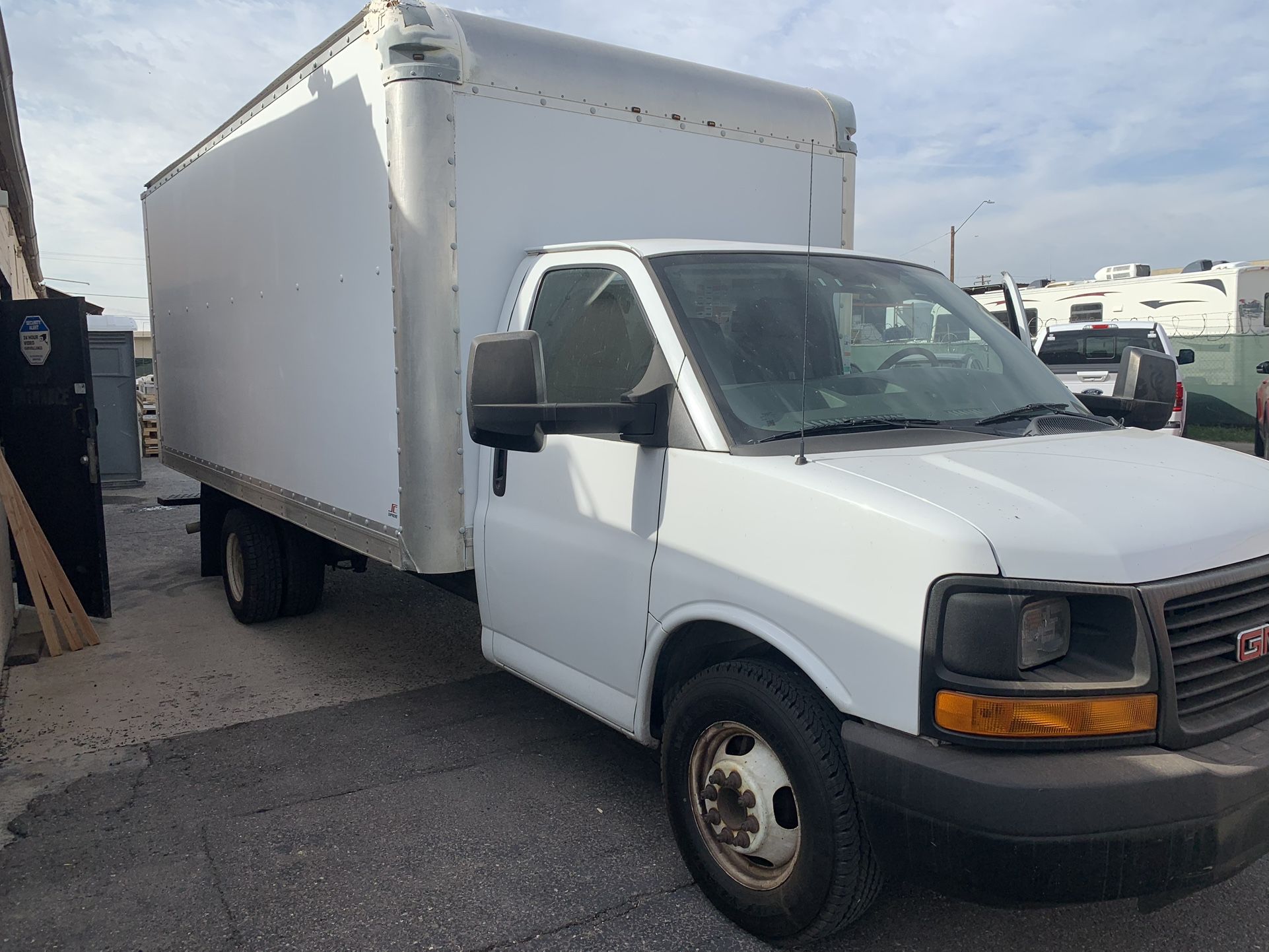 2012 GMC Box Truck, Good Condition