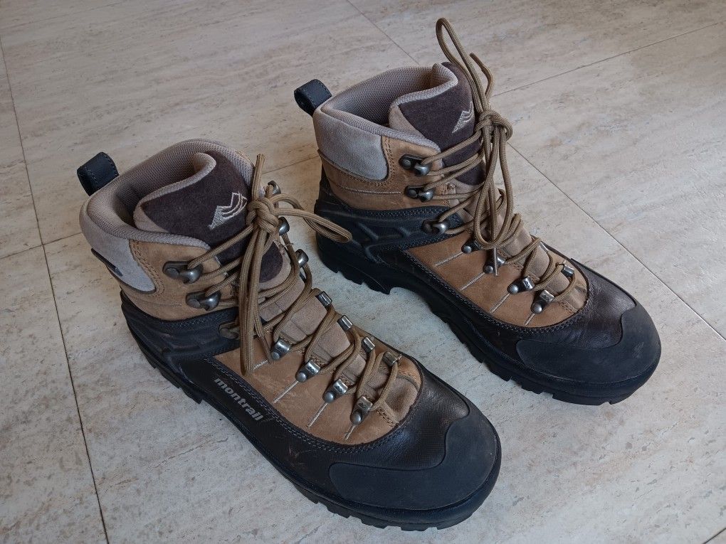 MONTRAIL Gore-Tex boots, women's 9.5 [EUR 41]