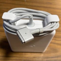 Apple MacBook Charger 