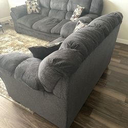 2-Piece Couch/Sofa Set