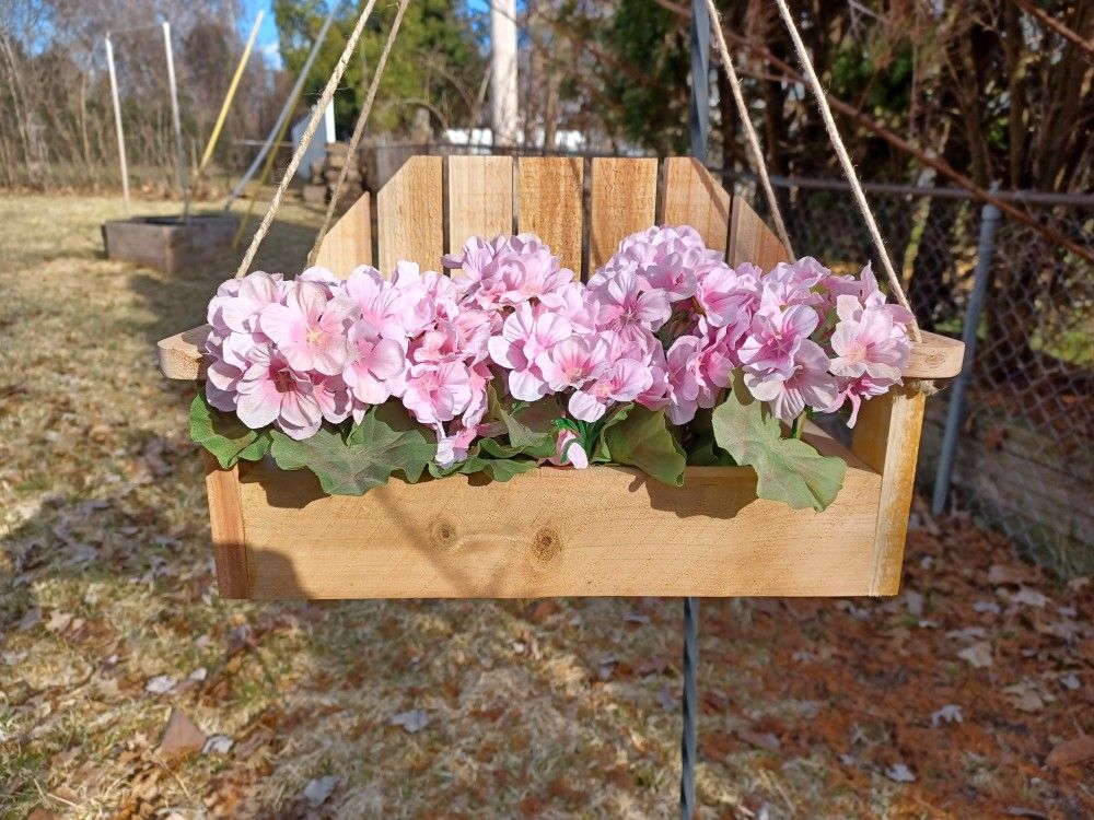 Swinging Chair Flower , Herb Planter