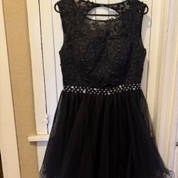 Short Black Dress With Sequence And Tulle