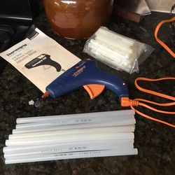 “Thermogrip” Large Size Hot Glue Gun With Lots Of Glue Sticks.     Great For Many Arts And Crafts