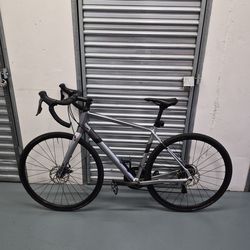 Felt AR 60 Size 700c Wheels Aluminum Medium Frame Road Bike