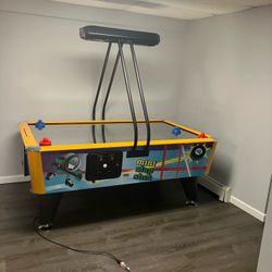 Air Hockey Table