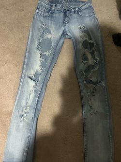 Rue21 Light Wash Distressed Skinny Jeans