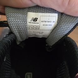 New balance steel toe shoes size 9 in men