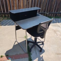 Desk W/Chair