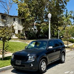 Ford Escape · XLT Sport SUV 4D