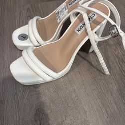 NEW Steve Madden Heels