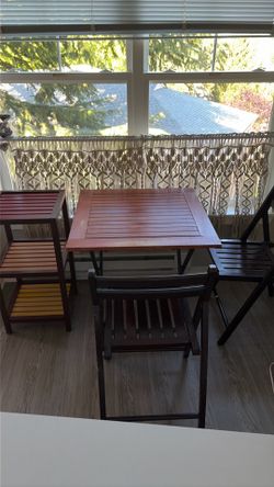 Foldable Wooden Table Set 28“ x 28 “
