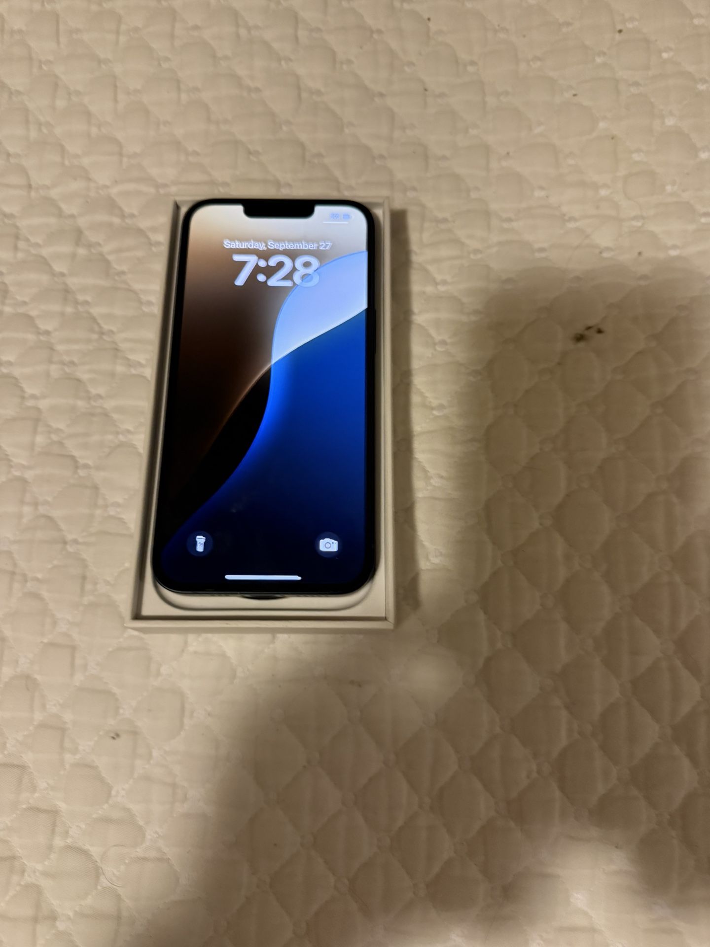 iPhone 13 128 Gb Battery 100%life Unlocked