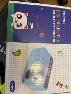Xoppox LED Projector
