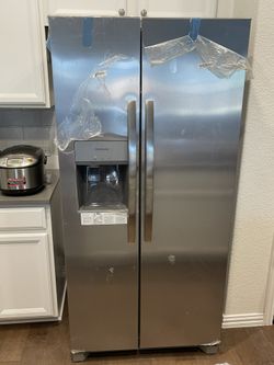 Fridgedaire Fridge 