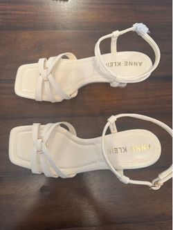 Ann Klein Jarden size 8 1/2