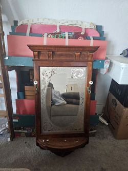 Free entryway mirror