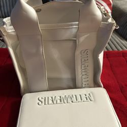 White Steve Madden Purse Wallet And Makeup Bag