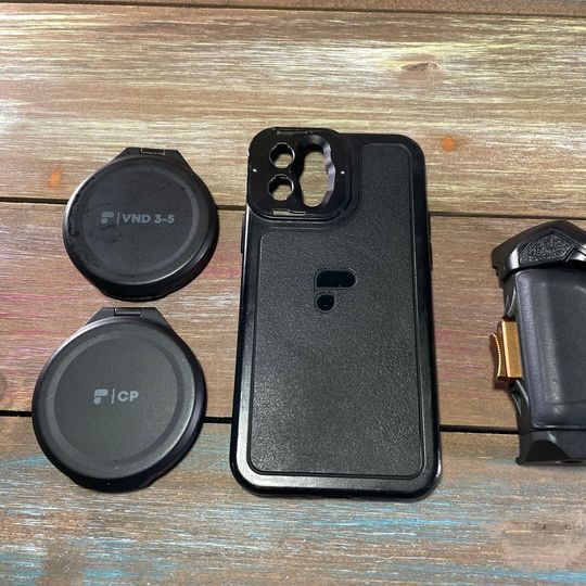 iPhone 12 Pro Lite Chase Pro film making kit: case, grip, trigger, Variable ND filter, CP filter