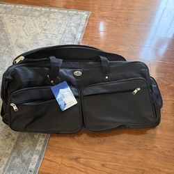 New Everest Rolling Duffle Bag