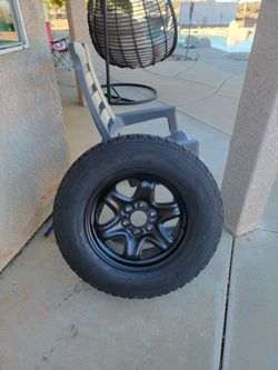 Truck SUV 7x7.5 wheel with 245/70/17 Goodyear Wrangler Tire