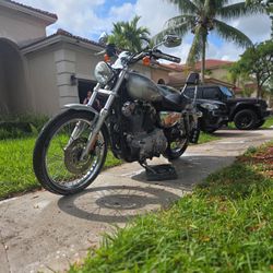 Harley Davidson 883 Sportster 2005