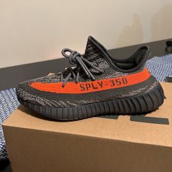 Yeezy 350 V2 Beluga Size 9
